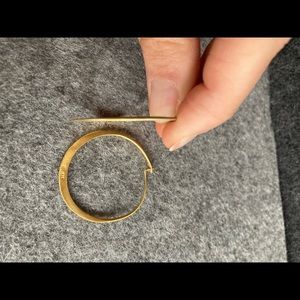 Banana republic slim loop earrings